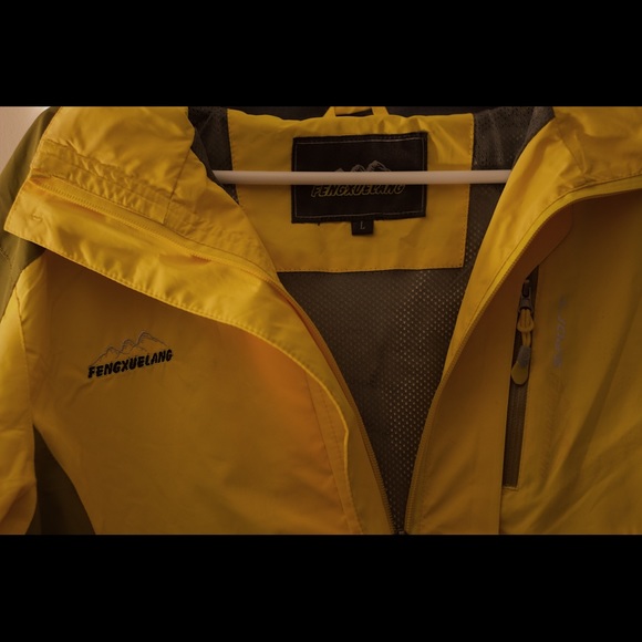 Fengxuelang cyber yellow winter/rain jacket - Picture 2 of 2